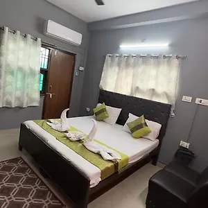hotel-aparajita.hotels-varanasi.com/